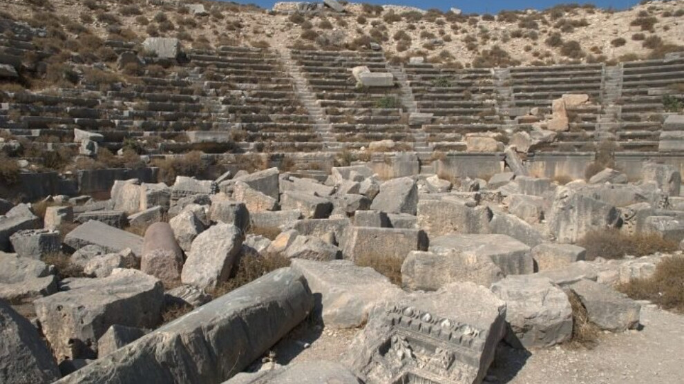 SHOR: Turkey’s gangs digging near the Roman Amphitheater in Nabi Huri, Afrin